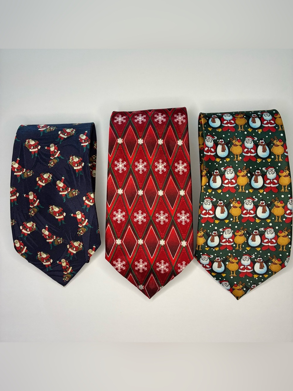 3 Mens Designer Neckties 100% Silk Christmas Holiday patterns, Paul Fredrick Tie